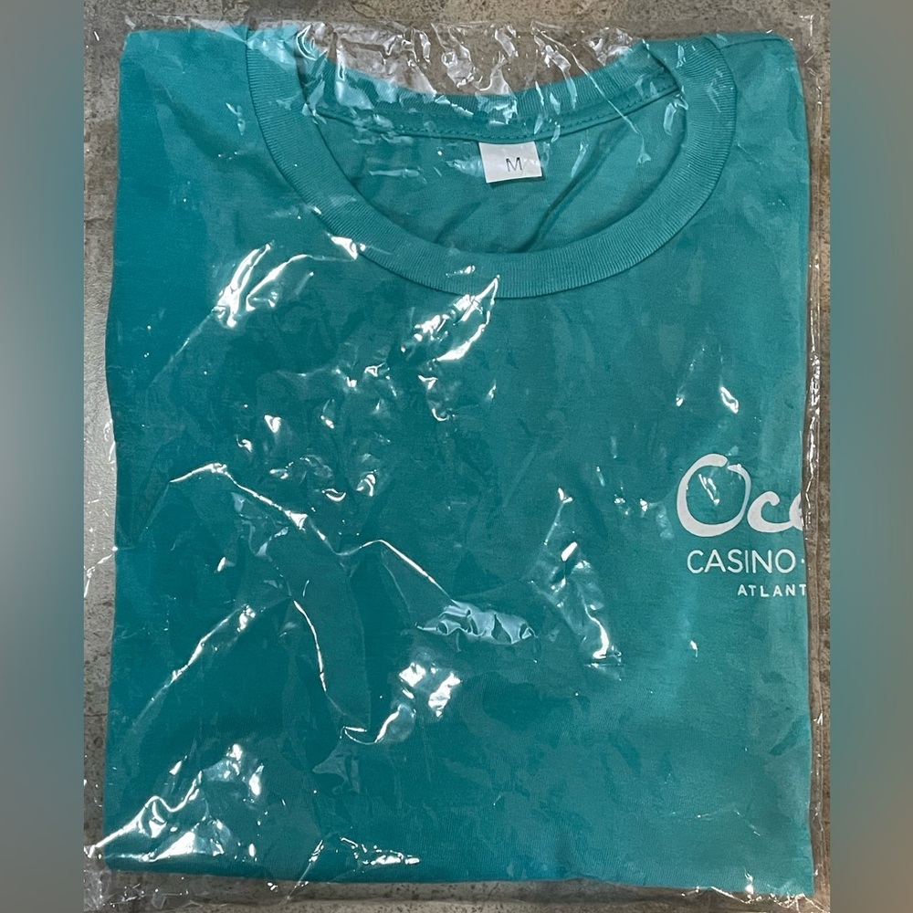 Unisex Turquoise T-shirt from Atlantic City Ocean Casino Resort Size Medium